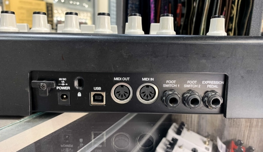 Akai - MPK61 4